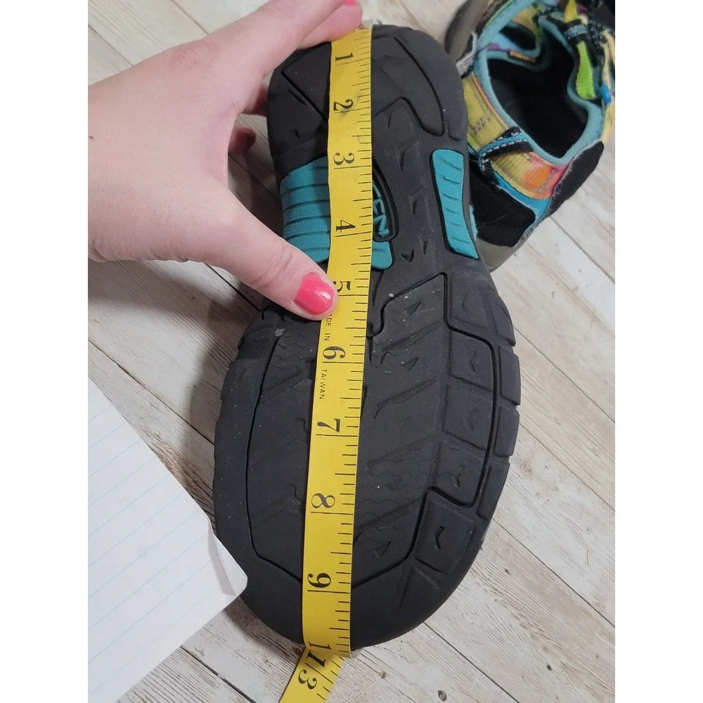 Keen Newport H2 Black Rainbow Tie Dye 1018441 Sandals‎ Water Shoes US Size 4/5
